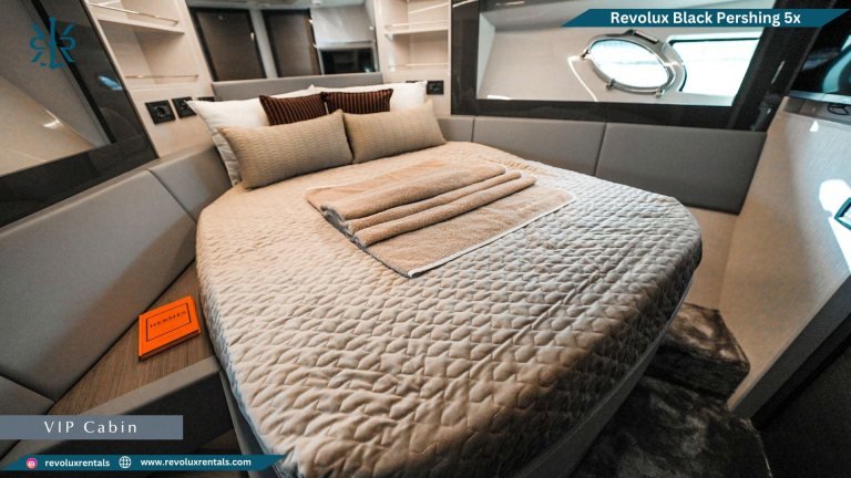 Revolux Black Pershing 5x yacht, photo 6 of 7