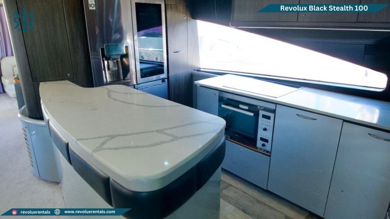 Revolux Black Stealth 100 yacht, photo 5 of 6