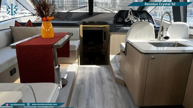 Revolux Crystal 52 yacht, photo 4 of 5