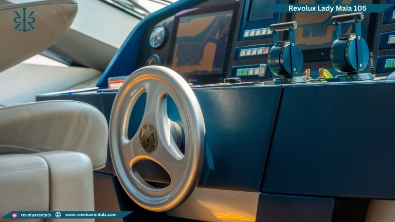 Revolux Lady Maïa 105 yacht, photo 12 of 12