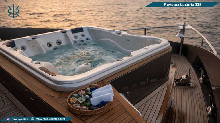 Revolux Luxuria 115 yacht, photo 4 of 8